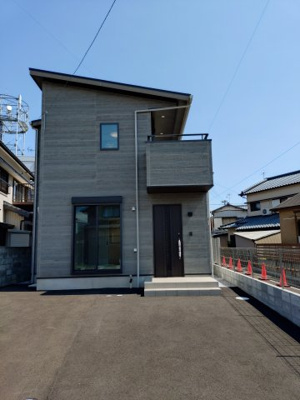 【駐車場】 | 高知市鴨部高町　新築売家　4LDK