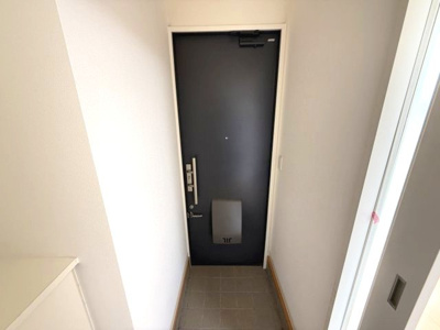 【玄関】 | シャーメゾン山城