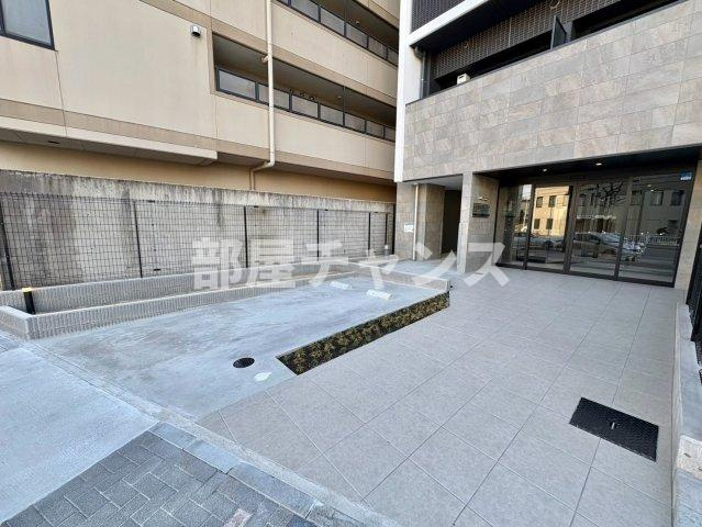 ディアレイシャス金山Ⅱの駐車場