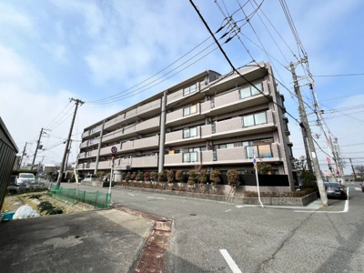 【外観】 | グラン・コート高石 | 全洋室窓有ますよ！明るく風通しのいい室内に気持ちも明るくなりますね！