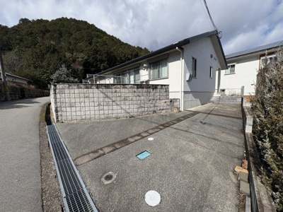 【駐車場】 | 味間南　平屋戸建