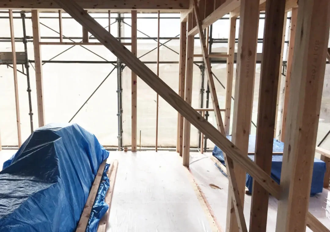 仲介手数料不要　リーブルガーデン菊池市西寺【菊之池小・菊池南中】の構造・工法・仕様|「木造軸組み工法」は土台、柱、梁などの住宅の骨格を木の軸で造る１０００年以上続く工法です。