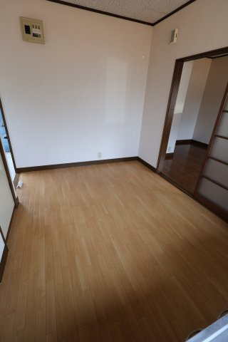 コーポ共栄Ⅱの居間・リビング