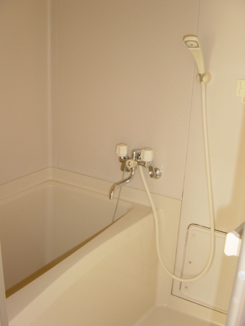 コーポ共栄Ⅱの浴室