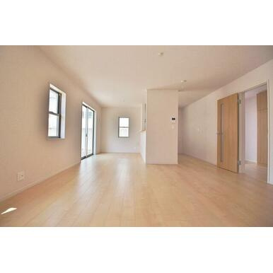 熊本市東区花立６丁目の一戸建ての居間・リビング