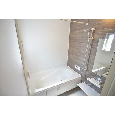 熊本市東区花立６丁目の一戸建ての浴室