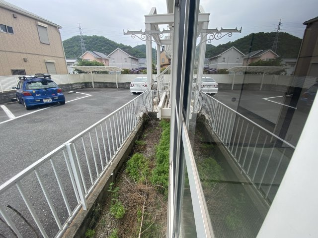 ファミール薬師館のバルコニー