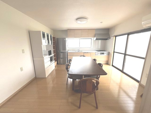 田町N借家　８DKのキッチン