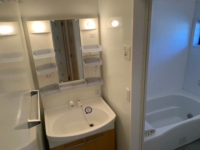 プリオール・マ・メゾンの洗面所|※室内画像は別号室のもの