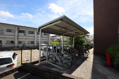 【その他共用部分】 | エレガンシア金剛 | 駐輪場