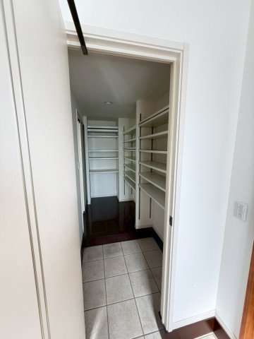 彩都あさぎ２丁目戸建の内装
