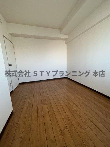 仲介手数料０円！アーバン18の洋室