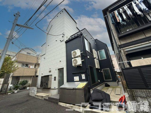 スマイエ北新宿の外観