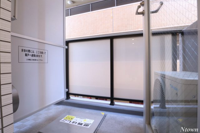 【バルコニー】 | ディアレイシャス丸の内 | 広々としたバルコニーです