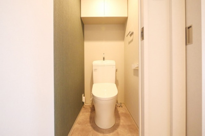 【トイレ】 | S-RESIDENCE福島diverse | 落ち着いた色調のトイレです