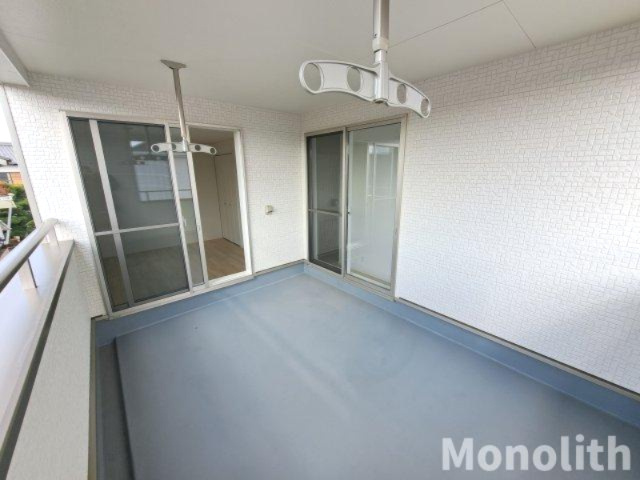 岸和田市神須屋町３丁目7号棟のバルコニー