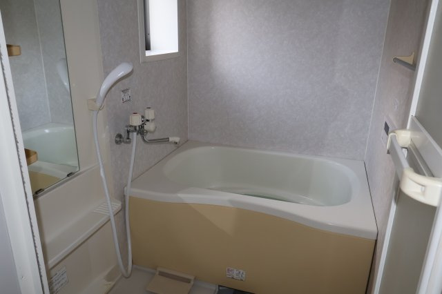 レジデンシャルB棟の浴室