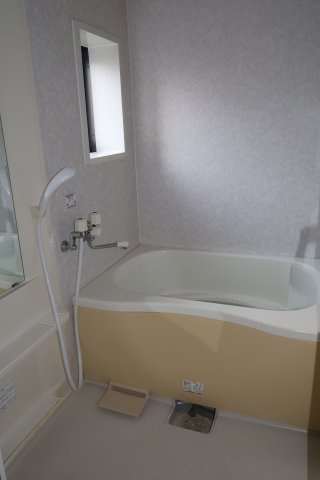 レジデンシャルB棟の浴室