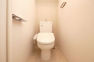 【トイレ】 | エスリード弁天町ルシェンテ | シンプルで使いやすいトイレです