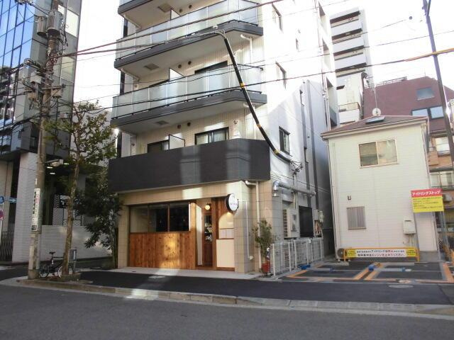 新神保町ビルの外観| 