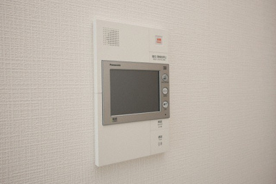 【セキュリティ】 | エスリード弁天町ルシェンテ | モニター付きインターホンです