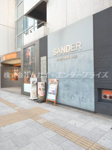 サンダー心斎橋ビルのエントランス|エントランスです