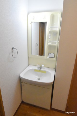 エルシャ南森町　仲介手数料無料の洗面所