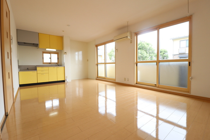 セルブランドS棟の居間・リビング