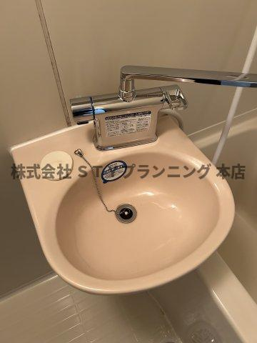 仲介手数料０円！ロアールの洗面所