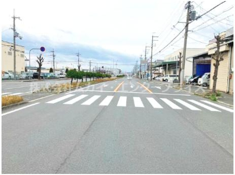 東大阪第３７倉庫の周辺|前面の通りです☆