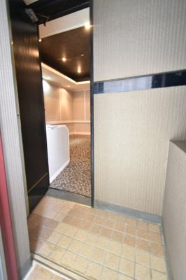 【玄関】 | 谷山ハイツ　1階テナント2部屋