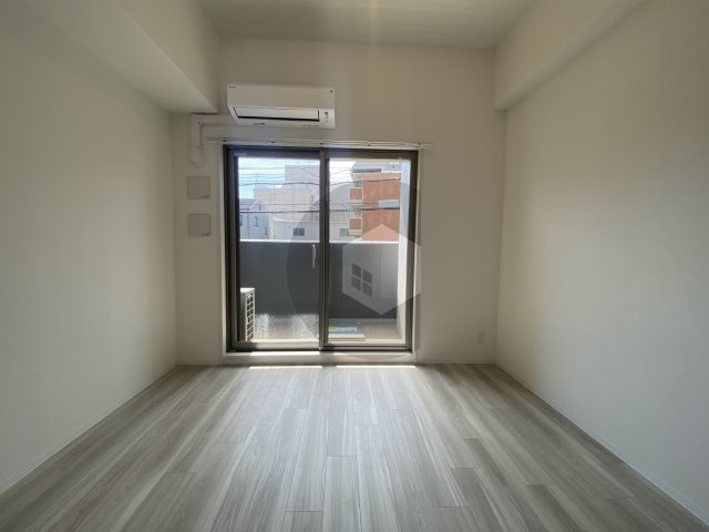 インザライフ大阪EAST RESIDENCEの寝室