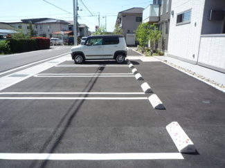 【駐車場】 | D-ROOM東手城 | 駐車場完備です