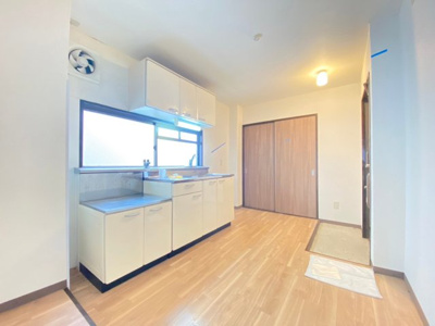 【居間・リビング】 | 上穂ハイツ