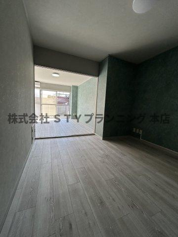 仲介手数料０円！ハイツ扇の洋室