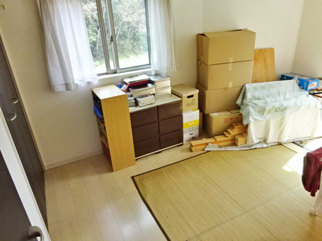 【洋室】 | 沼津市岡一色 中古住宅 EH05574 | 沼津市岡一色　2F洋室