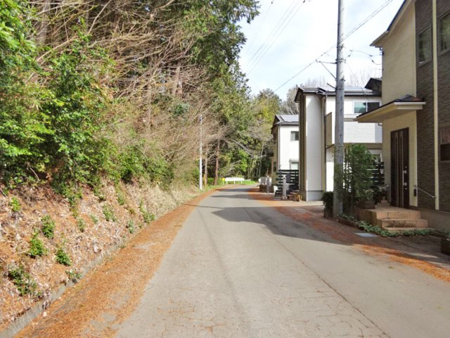 【前面道路含む現地写真】 | 沼津市岡一色 中古住宅 EH05574 | 沼津市岡一色　前面道路