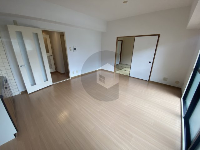 フローリッシュ北田の居間・リビング