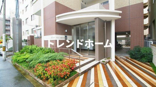 アベニール四天王寺のエントランス|選べる家電プランあり！！