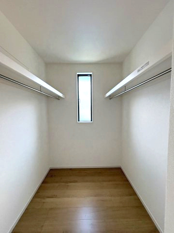 【収納】 | 春日市須玖南6丁目2期　1号棟（全2棟）【仲介手数料無料・0円】 | 現地写真。ウォークインクローゼットです。