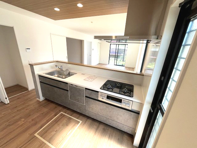 【キッチン】 | 春日市須玖南6丁目2期　1号棟（全2棟）【仲介手数料無料・0円】 | 現地写真。