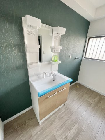 【中古戸建】伊勢崎市除ケ町の独立洗面台|■洗面室