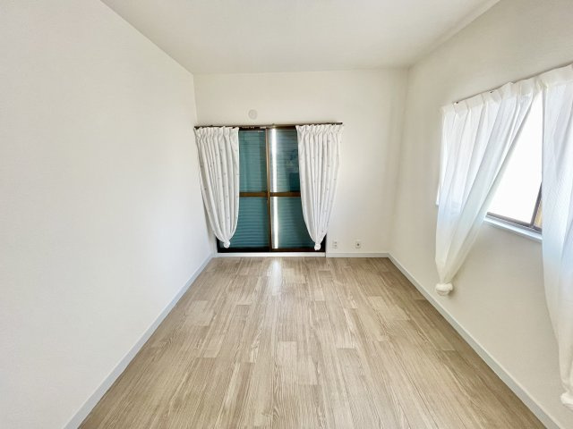 【中古戸建】伊勢崎市除ケ町の洋室|■洋室