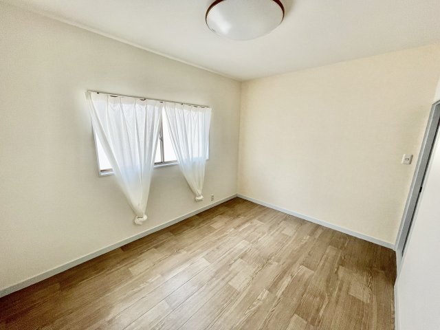 【中古戸建】伊勢崎市除ケ町の洋室|■洋室