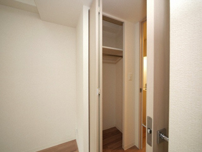 【収納】 | プレサンス塚本グランゲート | たっぷりとした収納スペースです