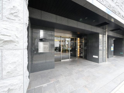 【エントランス】 | プレサンス塚本グランゲート | 落ち着いたエントランスです