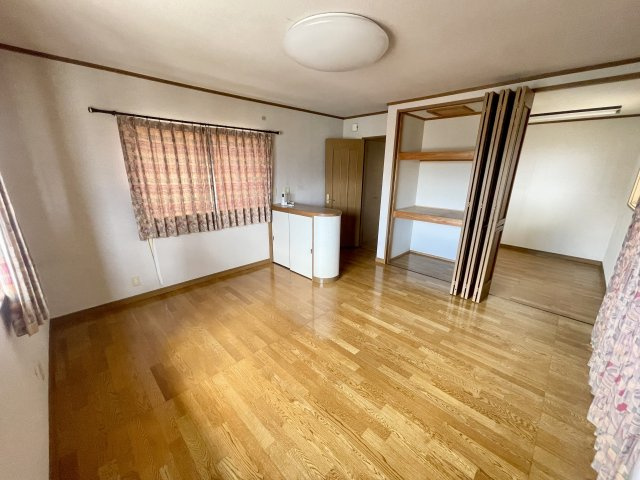 【中古戸建】高崎市箕郷町の洋室|■洋室