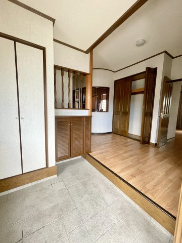 【中古戸建】高崎市箕郷町の玄関|■玄関