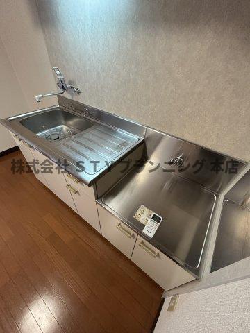 仲介手数料０円！プリミエール川名のキッチン