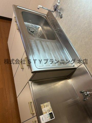 仲介手数料０円！プリミエール川名のキッチン